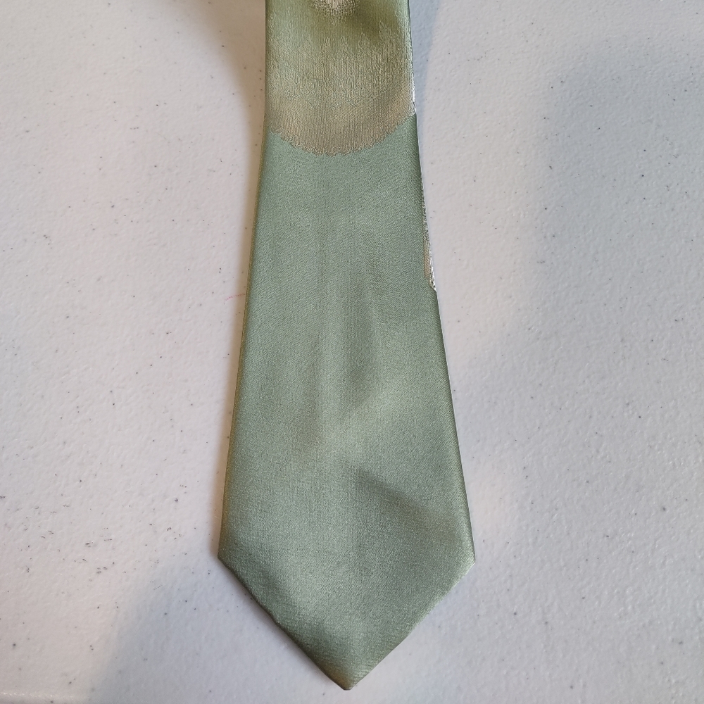 Vintage All Silk Italian Neck Tie Woven in Italy!